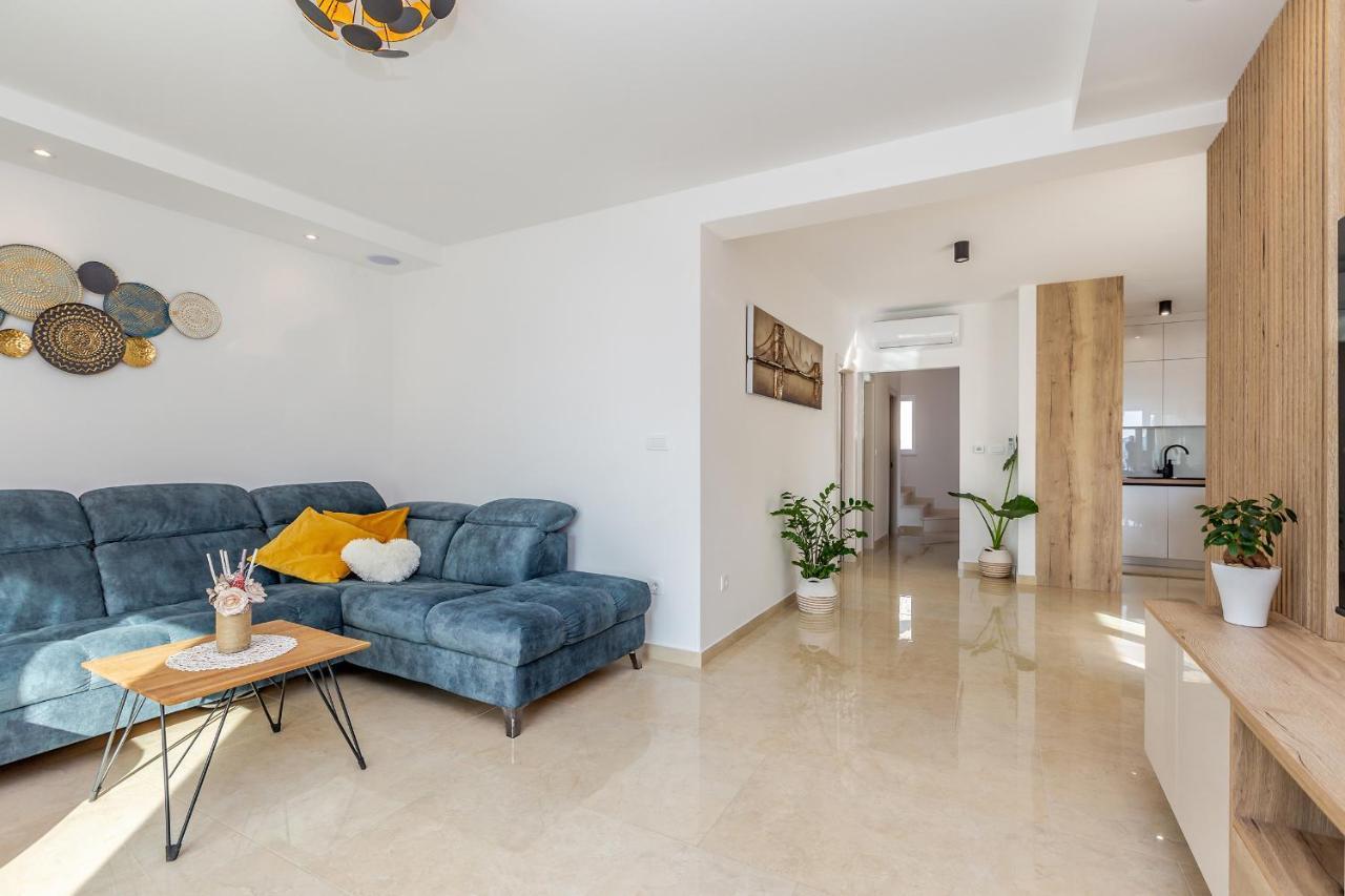 Holiday House Villa Andro Pinezići Zewnętrze zdjęcie