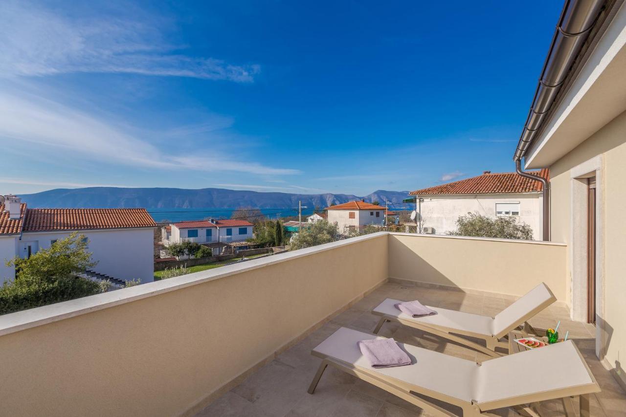 Holiday House Villa Andro Pinezići Zewnętrze zdjęcie