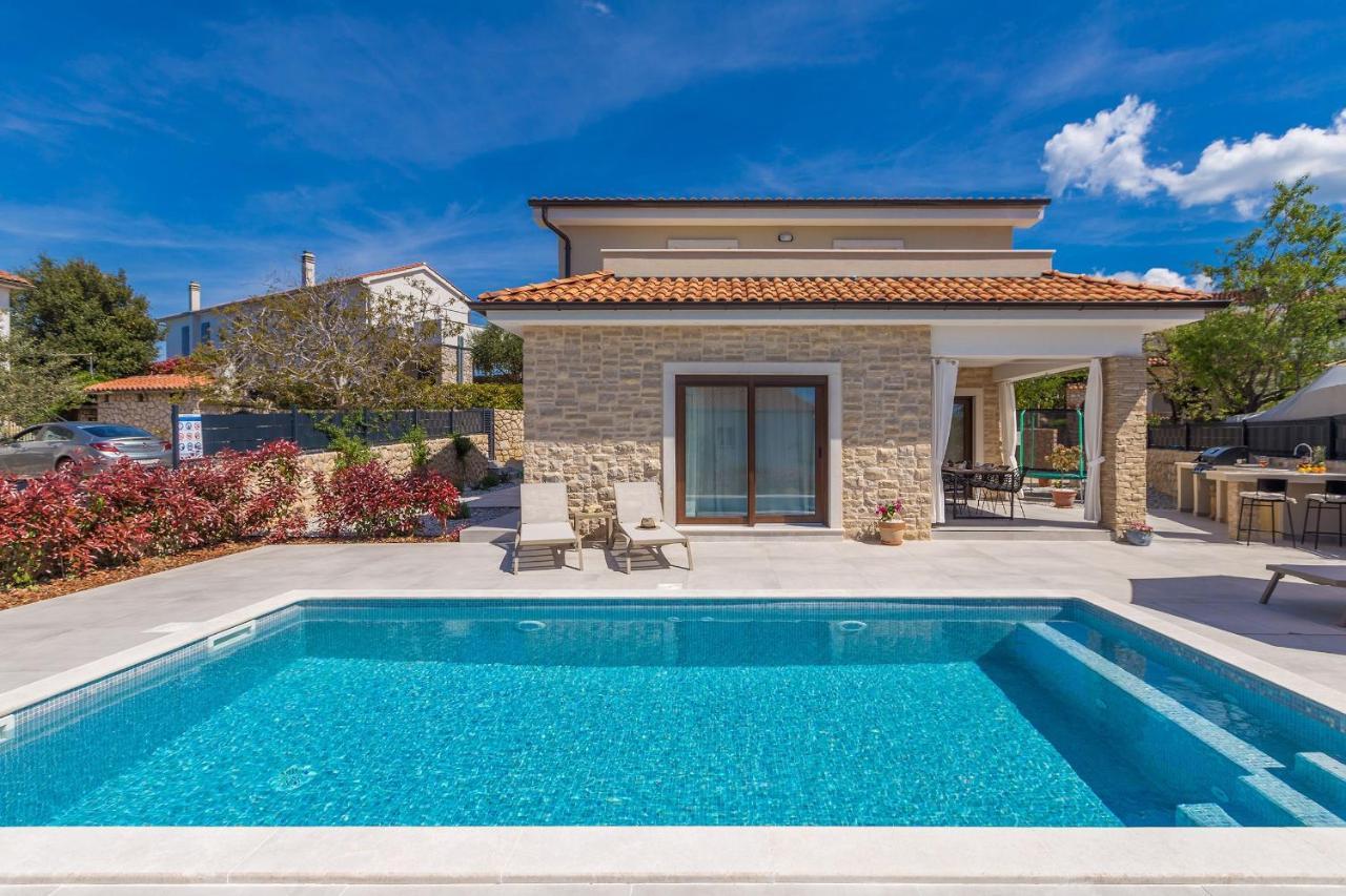 Holiday House Villa Andro Pinezići Zewnętrze zdjęcie