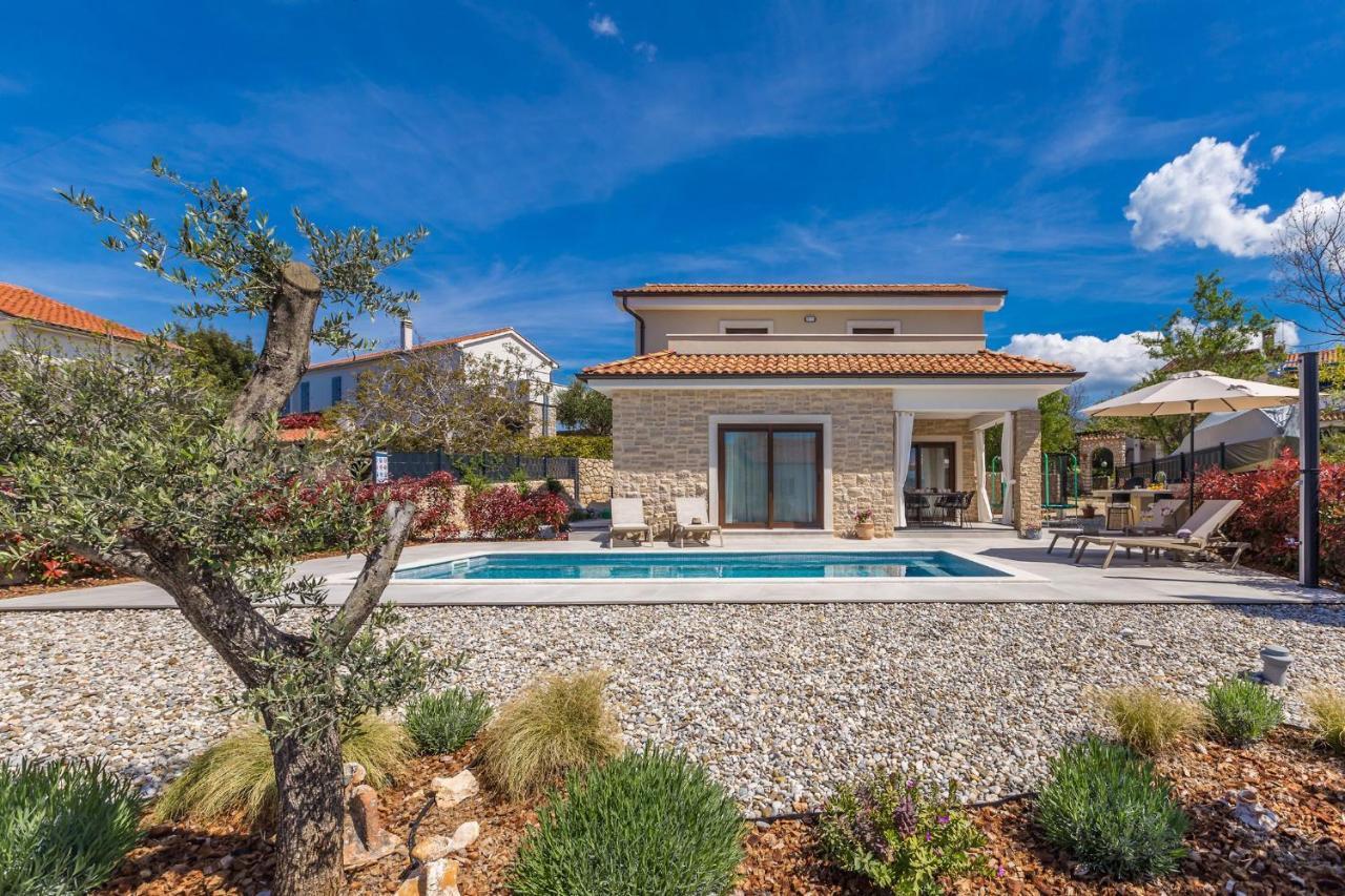 Holiday House Villa Andro Pinezići Zewnętrze zdjęcie