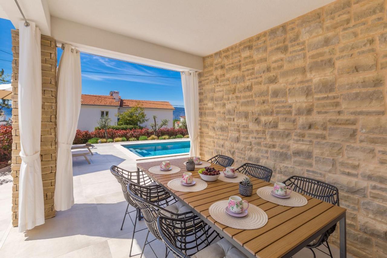 Holiday House Villa Andro Pinezići Zewnętrze zdjęcie